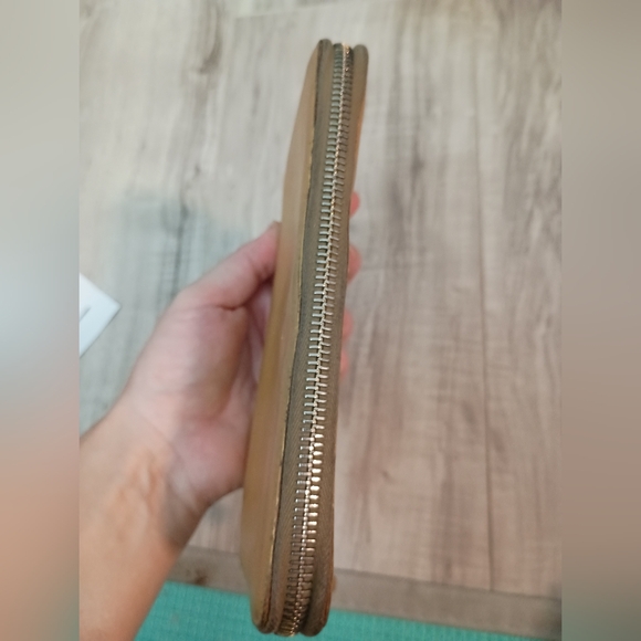 Prada Saffiano Zip Around Wallet Metallic Gold - MyDesignerly - Picture 6 of 13